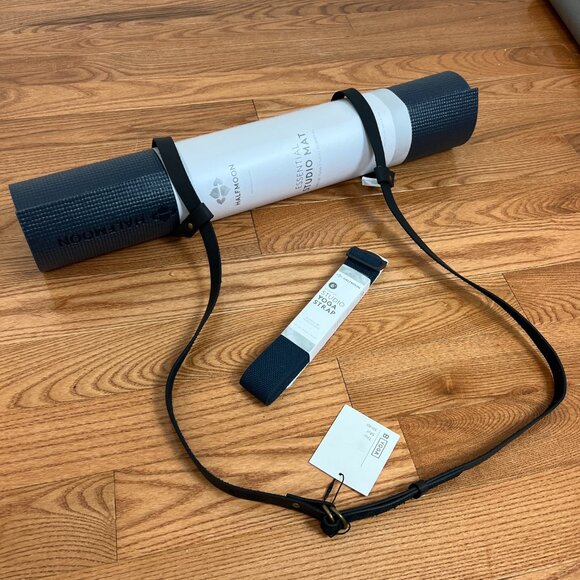 YOGA BUNDLE • Yoga mat, pleather carry strap & practice strap • NWT - Picture 5 of 9